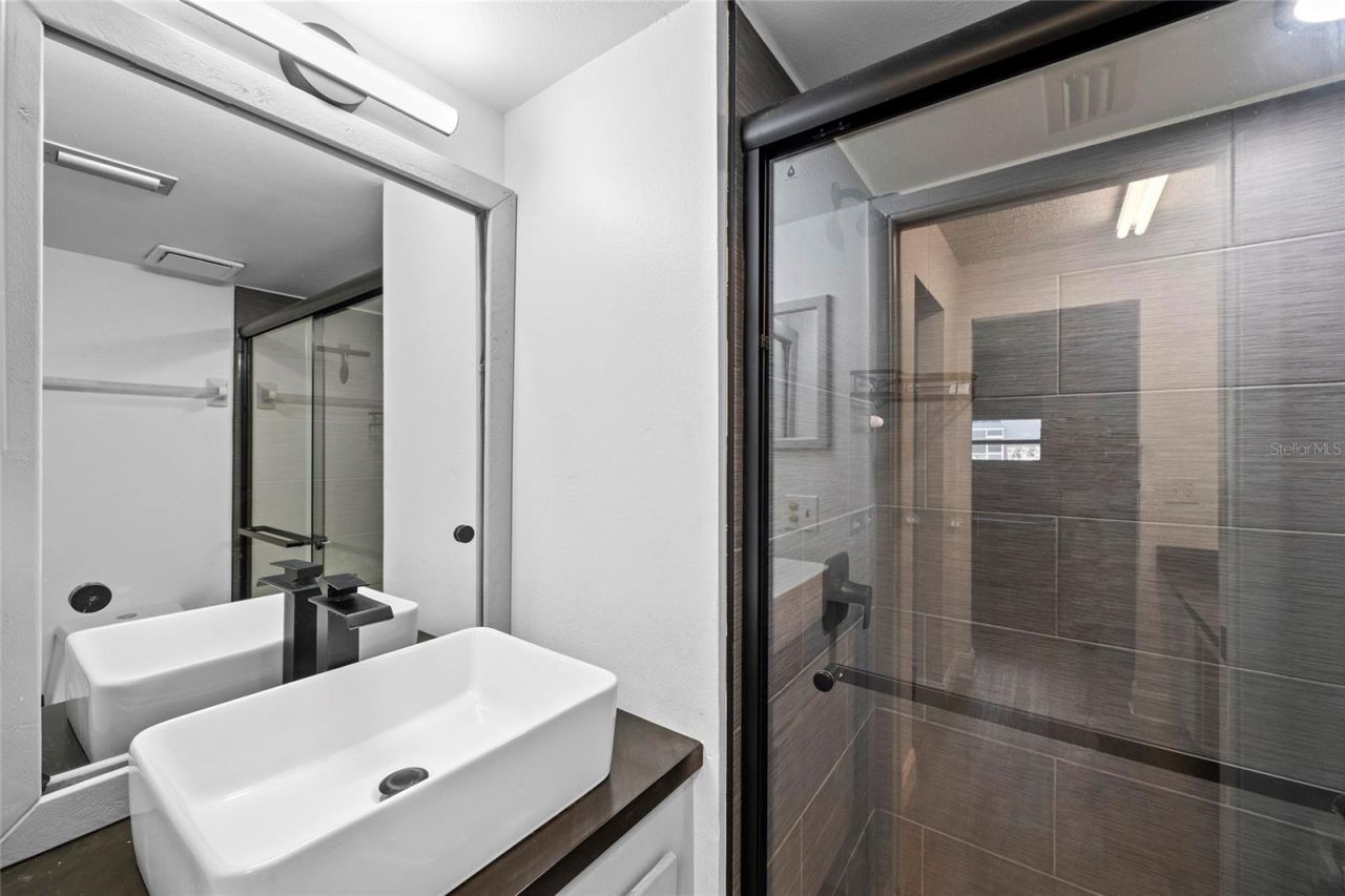 5785 Summer Side Lane, Unit 4A, Sarasota, FL 34231 Photo