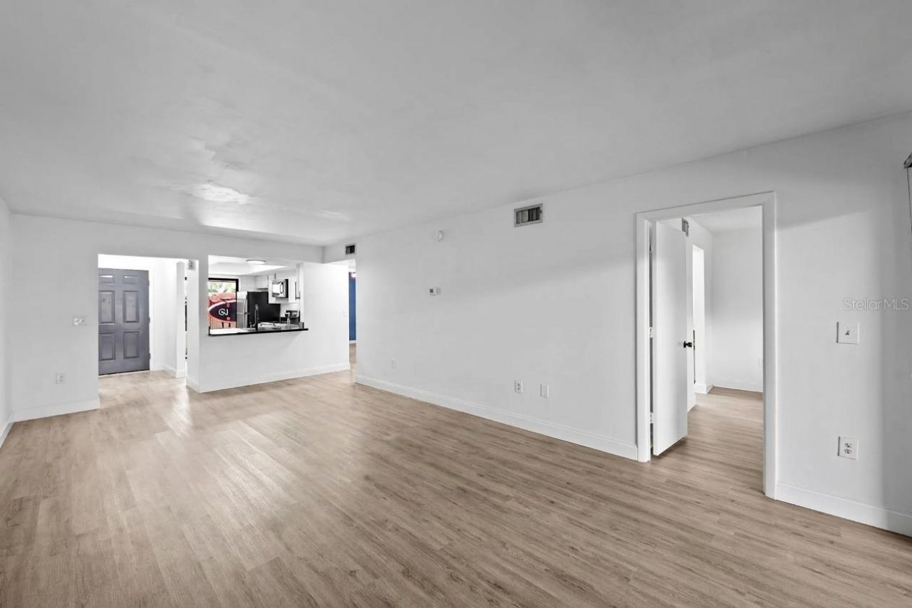 5785 Summer Side Lane, Unit 4A, Sarasota, FL 34231 Photo
