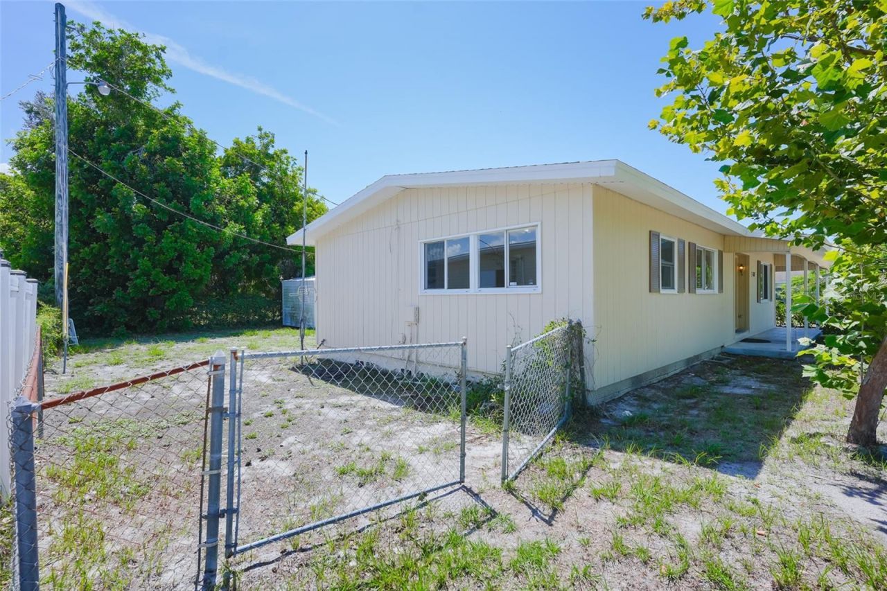 6515 3rd Street Court W, Bradenton, FL 34207 Photo