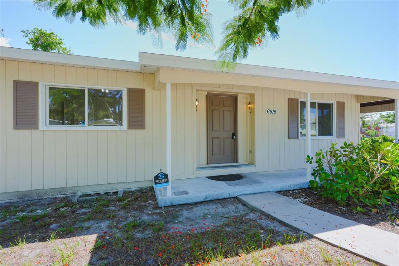 6515 3rd Street Court W, Bradenton, FL 34207 Photo