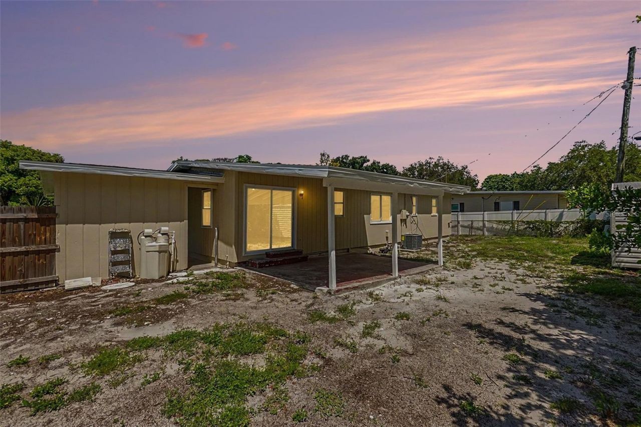 6515 3rd Street Court W, Bradenton, FL 34207 Photo