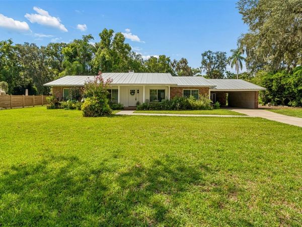 909 TOMLINSON DRIVE , LUTZ, FL 33549