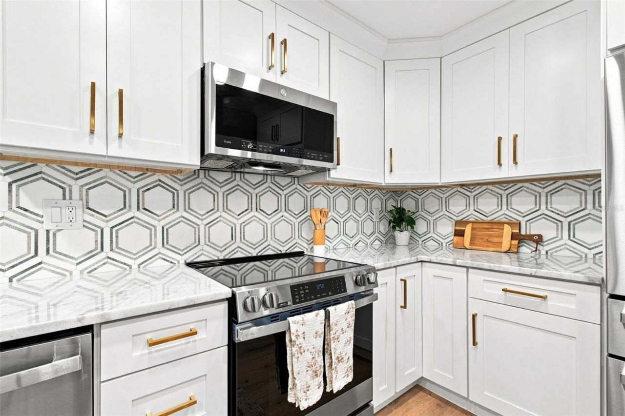 3126 Edgemoor Drive, Palm Harbor, FL 34685 Photo