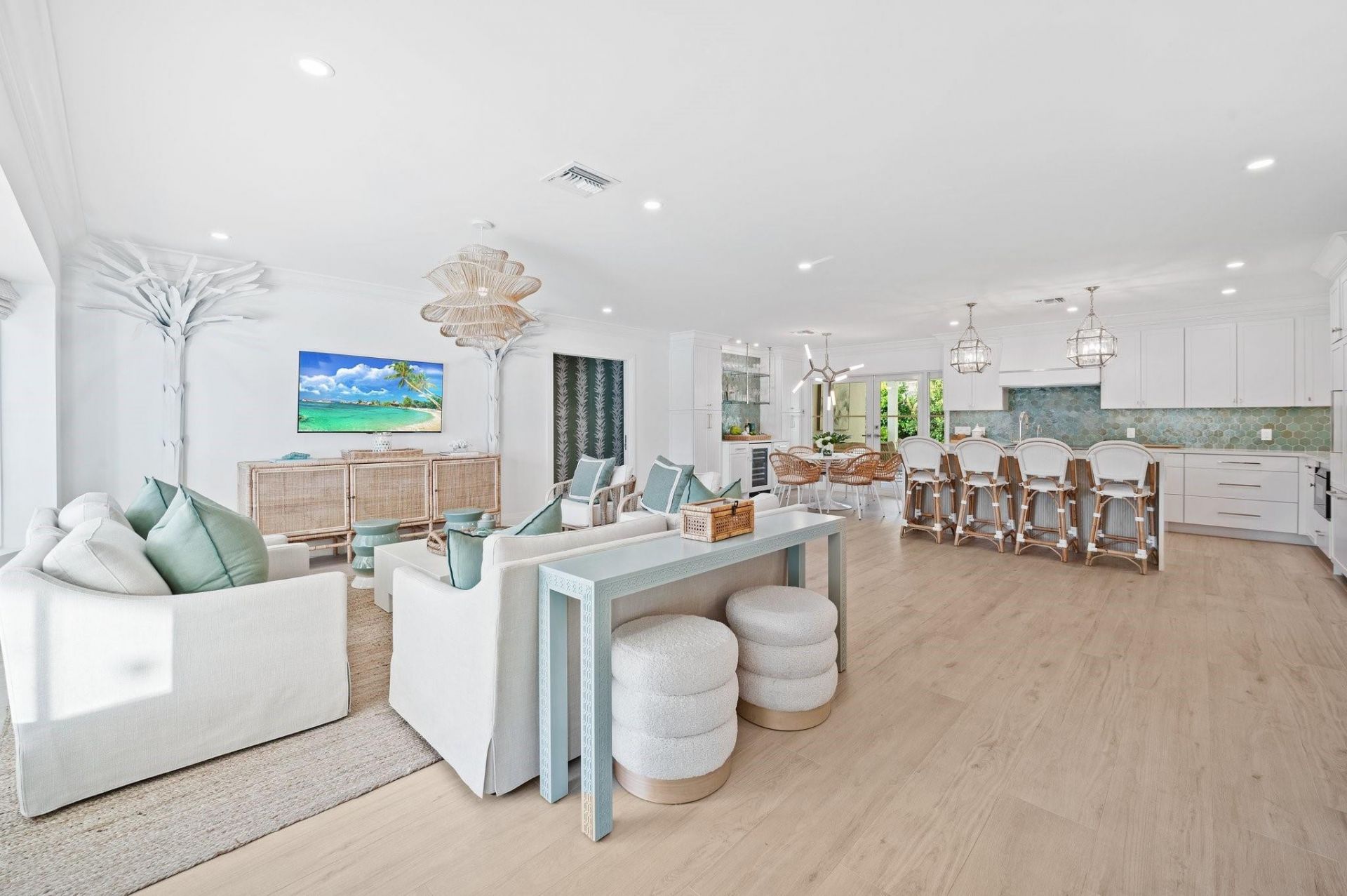 2519 NE 8th Street, Fort Lauderdale, FL 33304 Photo