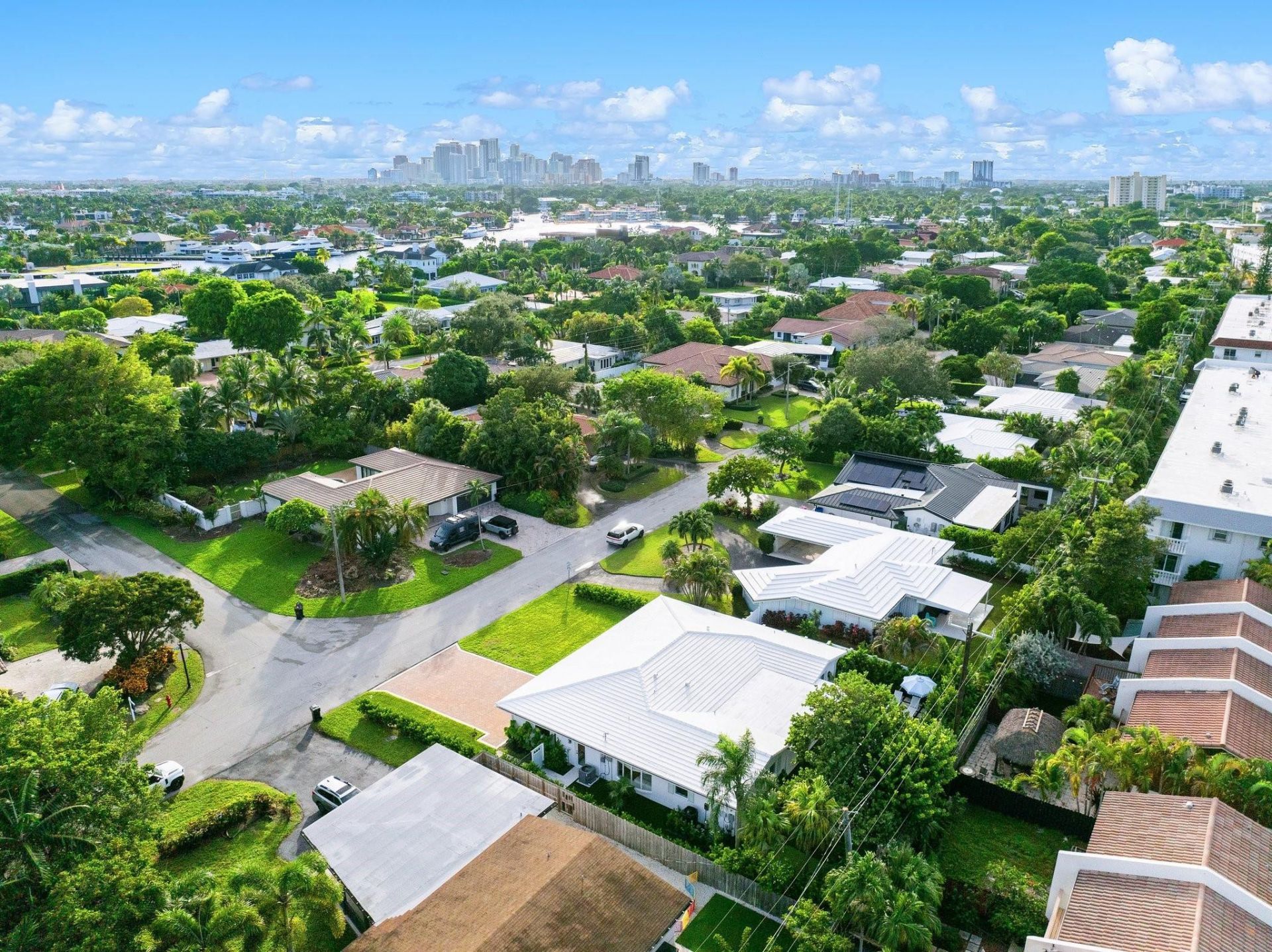 2519 NE 8th Street, Fort Lauderdale, FL 33304 Photo