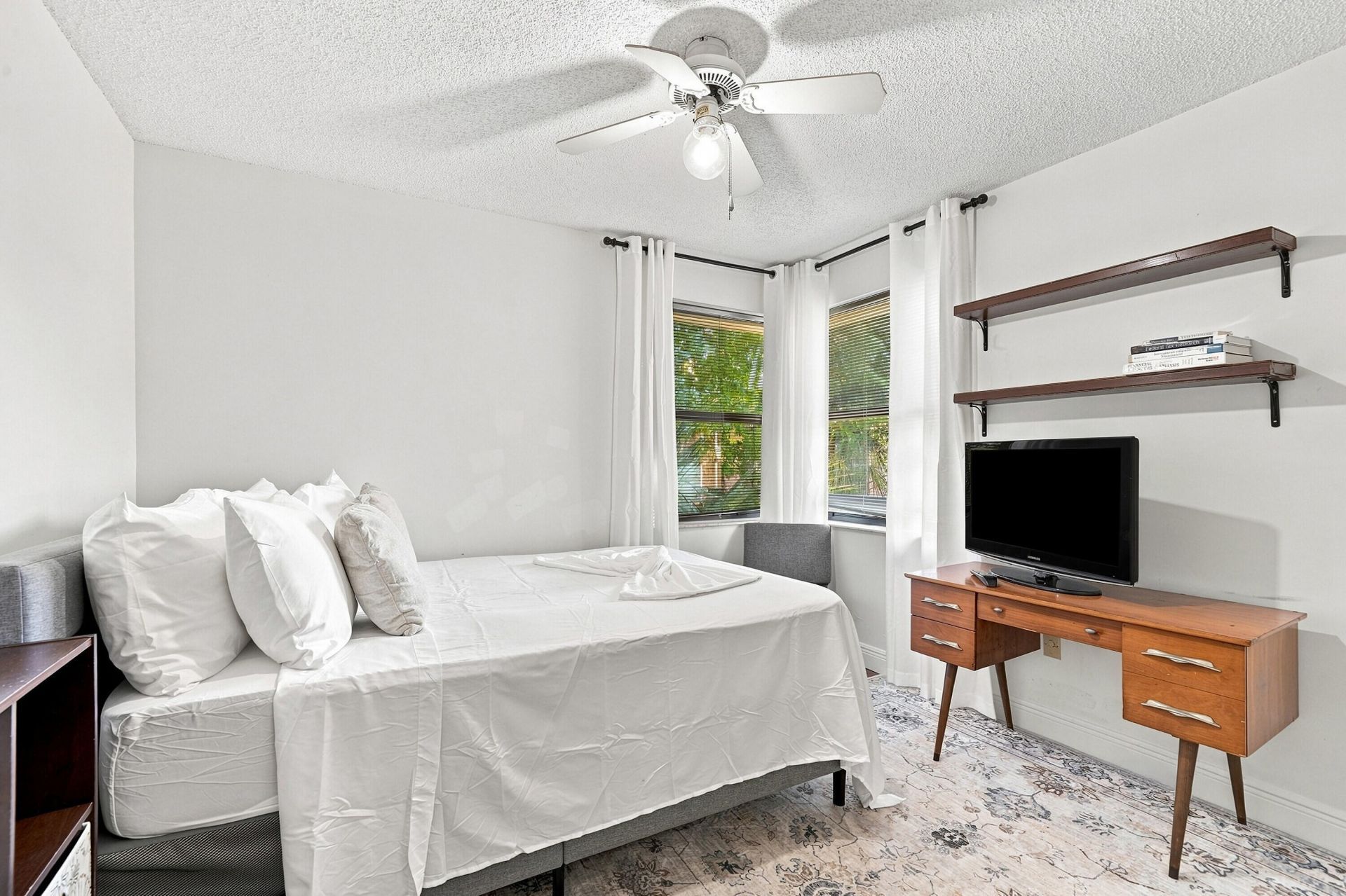 4111 Coral Tree Circle, Unit 321, Coconut Creek, FL 33073 Photo