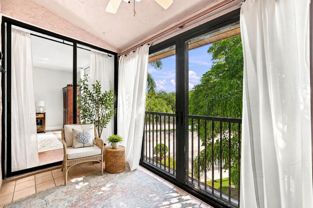 4111 Coral Tree Circle, Unit 321, Coconut Creek, FL 33073 Photo