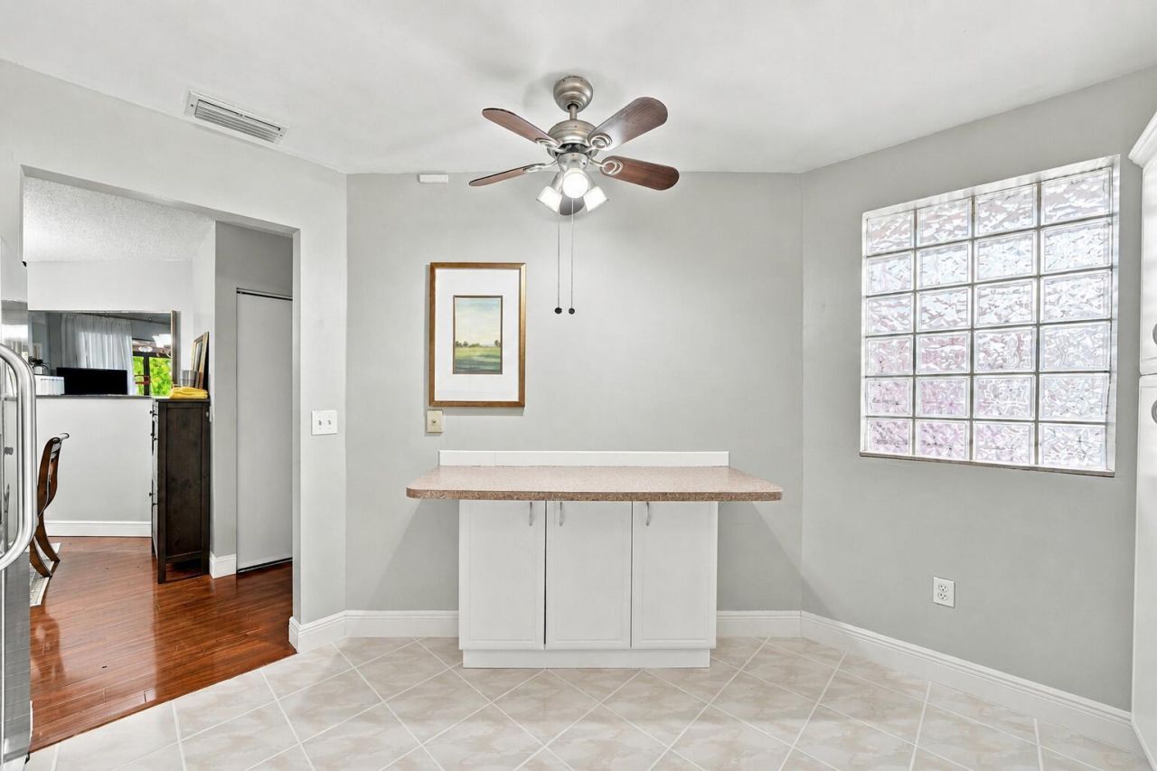 4111 Coral Tree Circle, Unit 321, Coconut Creek, FL 33073 Photo