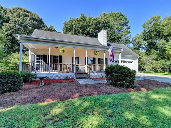 85 Cypress Place , Winder, GA 30680