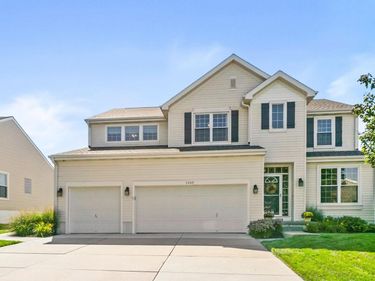 2440 Glacier Drive, Papillion, NE 68046