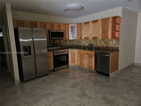 2500 NE 193rd St , Unit 2502, North Miami Beach, FL 33180