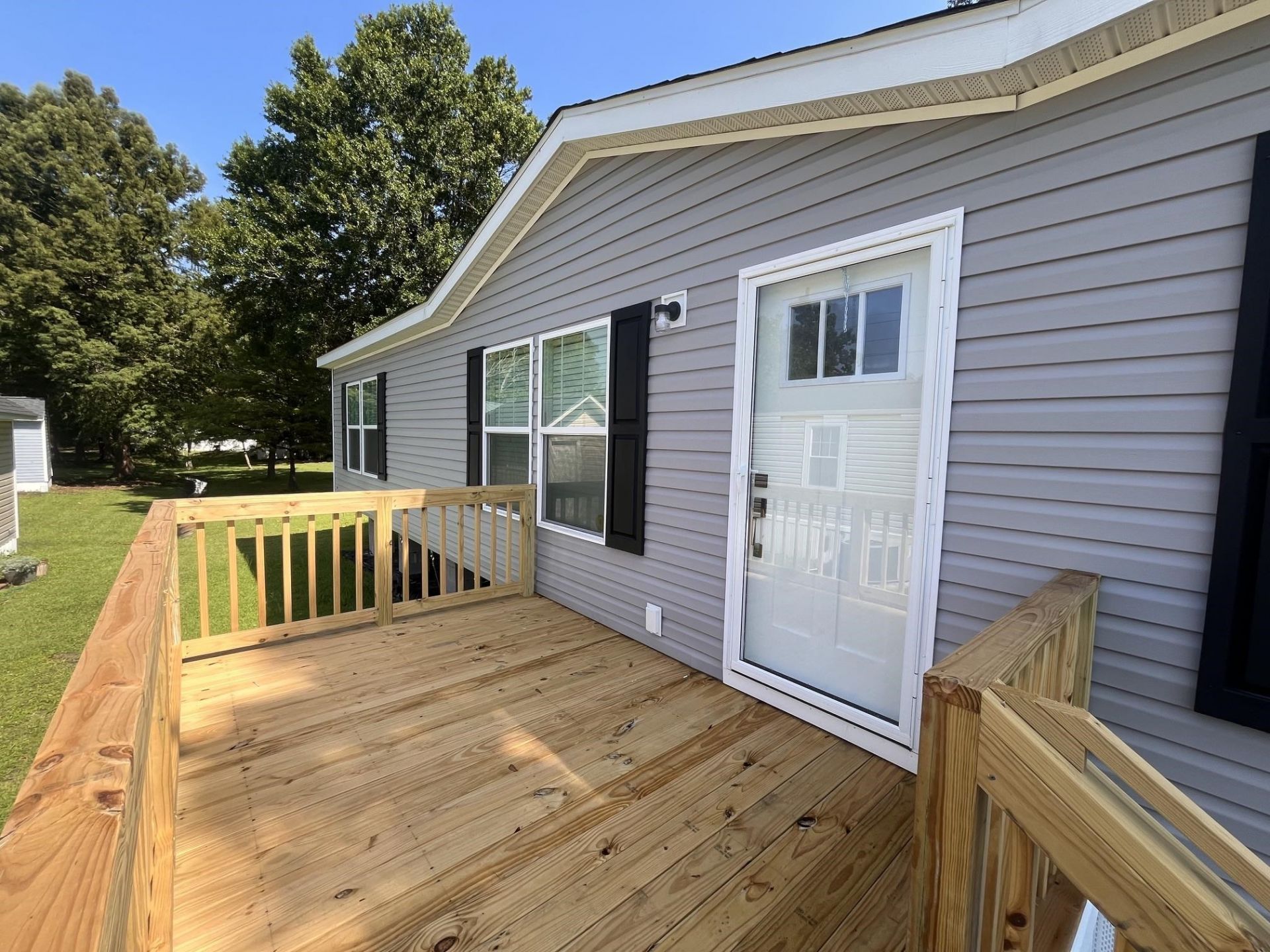 7570 Aubrey Ln. Photo 4