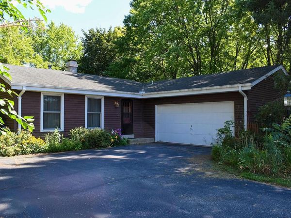 1325 Carlin COURT, Burlington, WI 53105