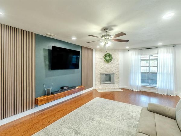 1011 Whippoorwill Court, Arlington, TX 76014