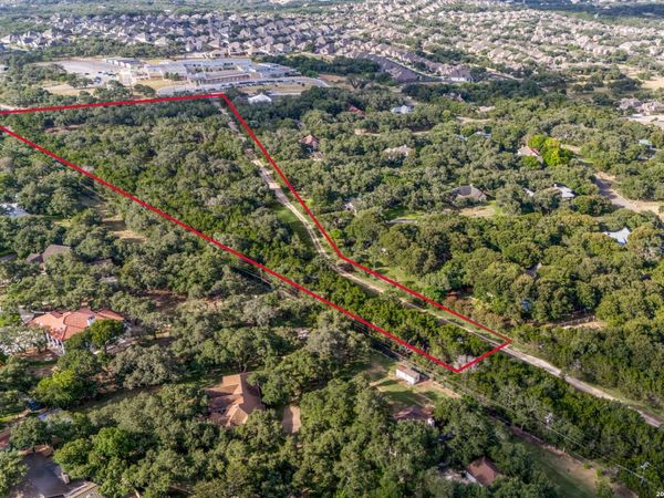 8879 Dietz Elkhorn, Boerne, TX 78015