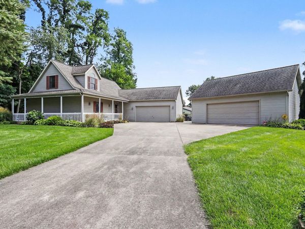 56695 Chippewa Drive, Three Rivers, MI 49093