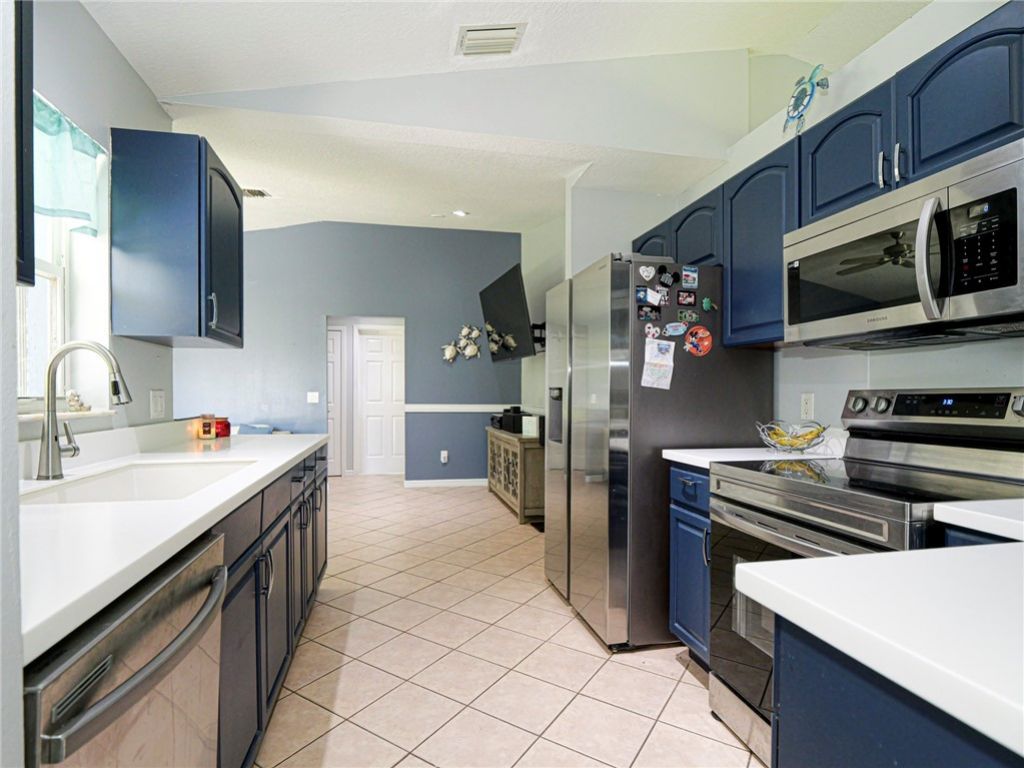6704 Hulda Drive, Fort Pierce, FL 34951 Photo