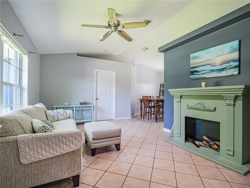 6704 Hulda Drive, Fort Pierce, FL 34951 Photo