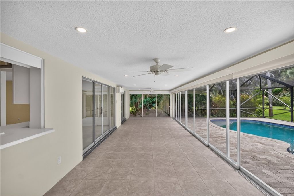 655 Catalina Street, Vero Beach, FL 32960 Photo