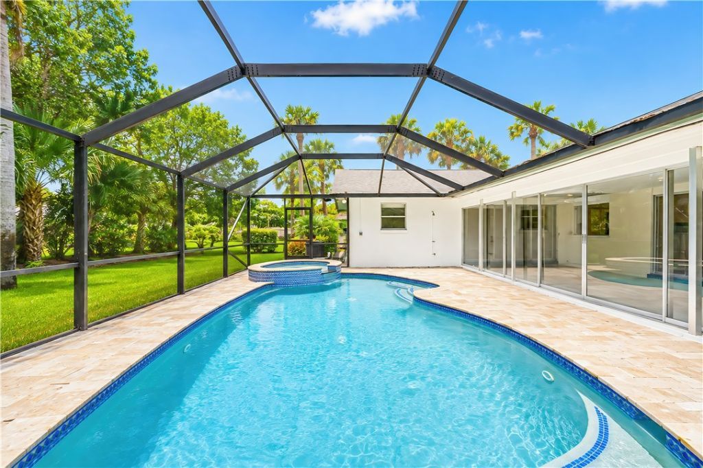 655 Catalina Street, Vero Beach, FL 32960 Photo