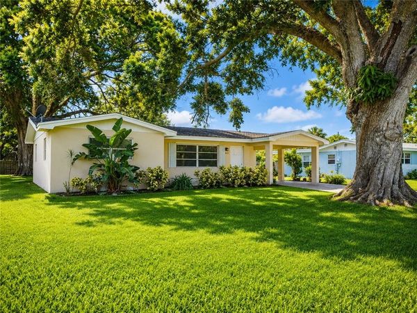 835 17th Avenue, Vero Beach, FL 32960