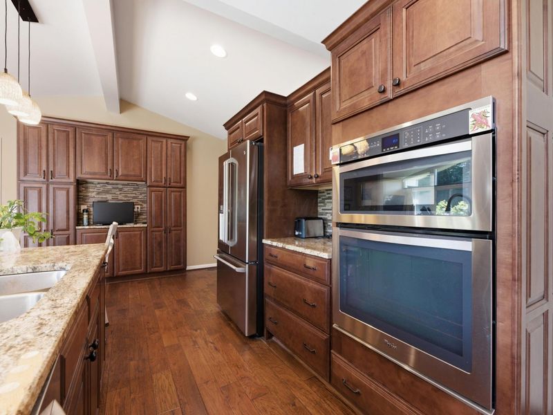 288 S Virginia Lee Road, Columbus, OH 43209 Photo 14
