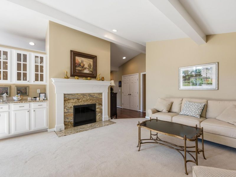 288 S Virginia Lee Road, Columbus, OH 43209 Photo 9