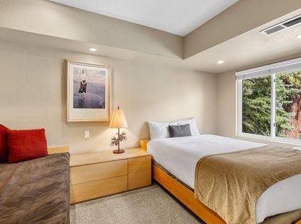 201 Shirley Canyon Road, Unit #211, Olympic Valley, CA 96146 Photo
