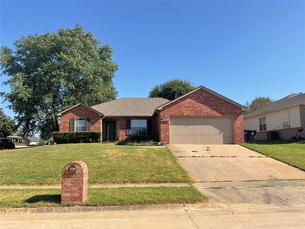 8400 E Lansing Street , Broken Arrow, OK 74014