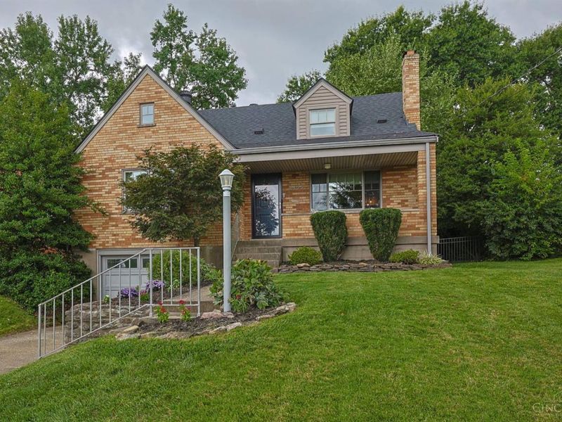 3435 Harwinton Lane, Green Township, OH 45248 Photo 2