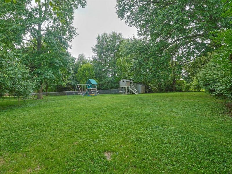 3435 Harwinton Lane, Green Township, OH 45248 Photo 32