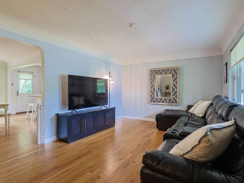 3435 Harwinton Lane, Green Township, OH 45248 Photo 8