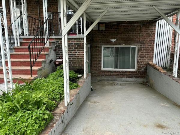 1031 E 241st Street , Bronx, NY 10466