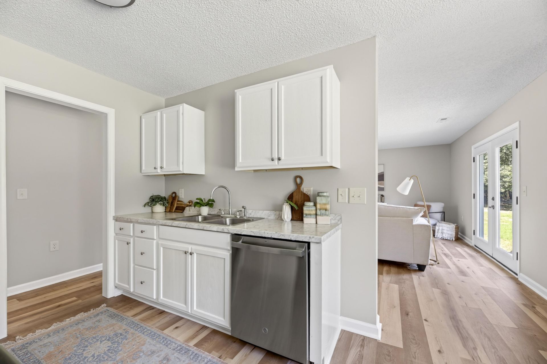 6792 Columbia Road Photo 16
