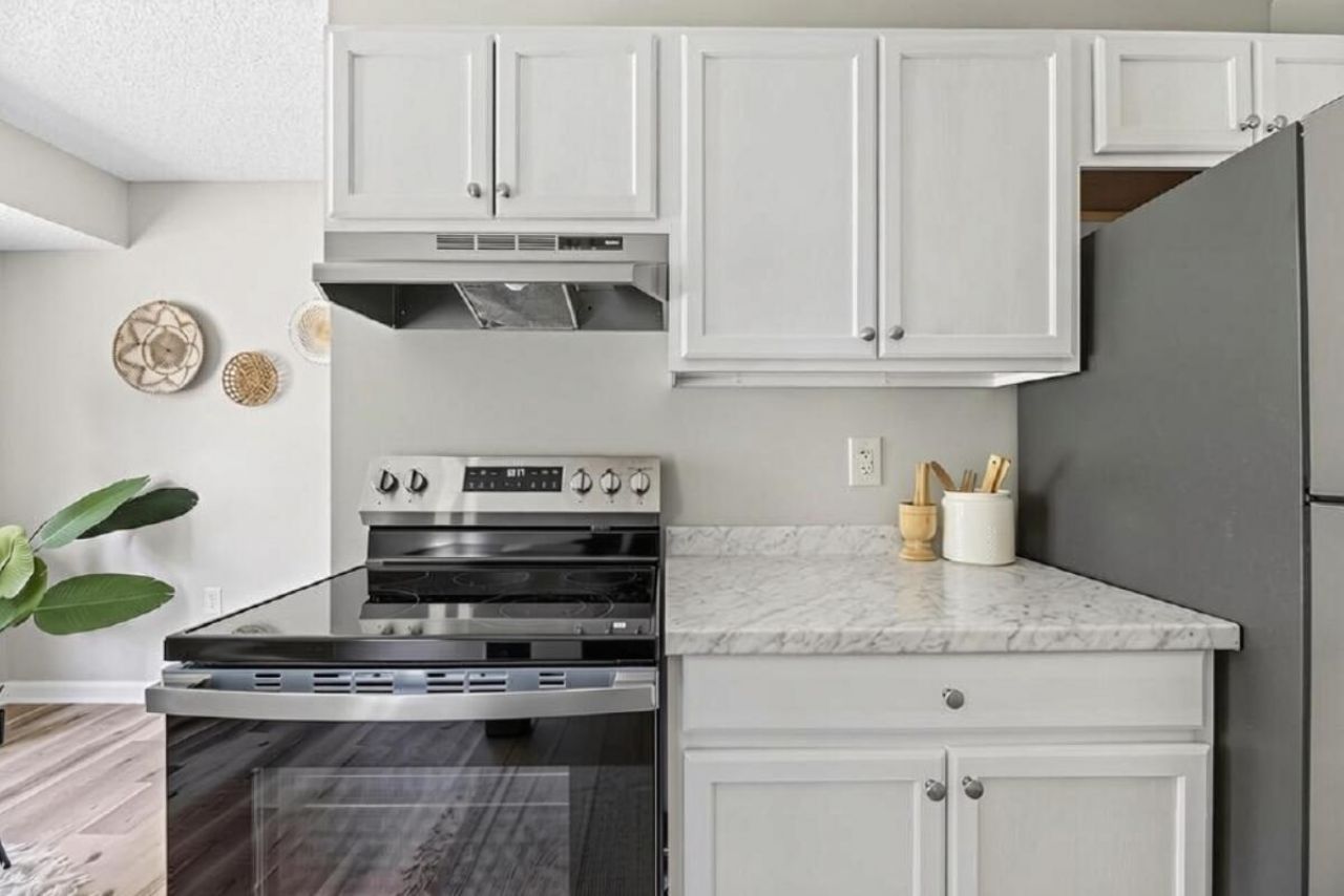 6792 Columbia Road Photo 18