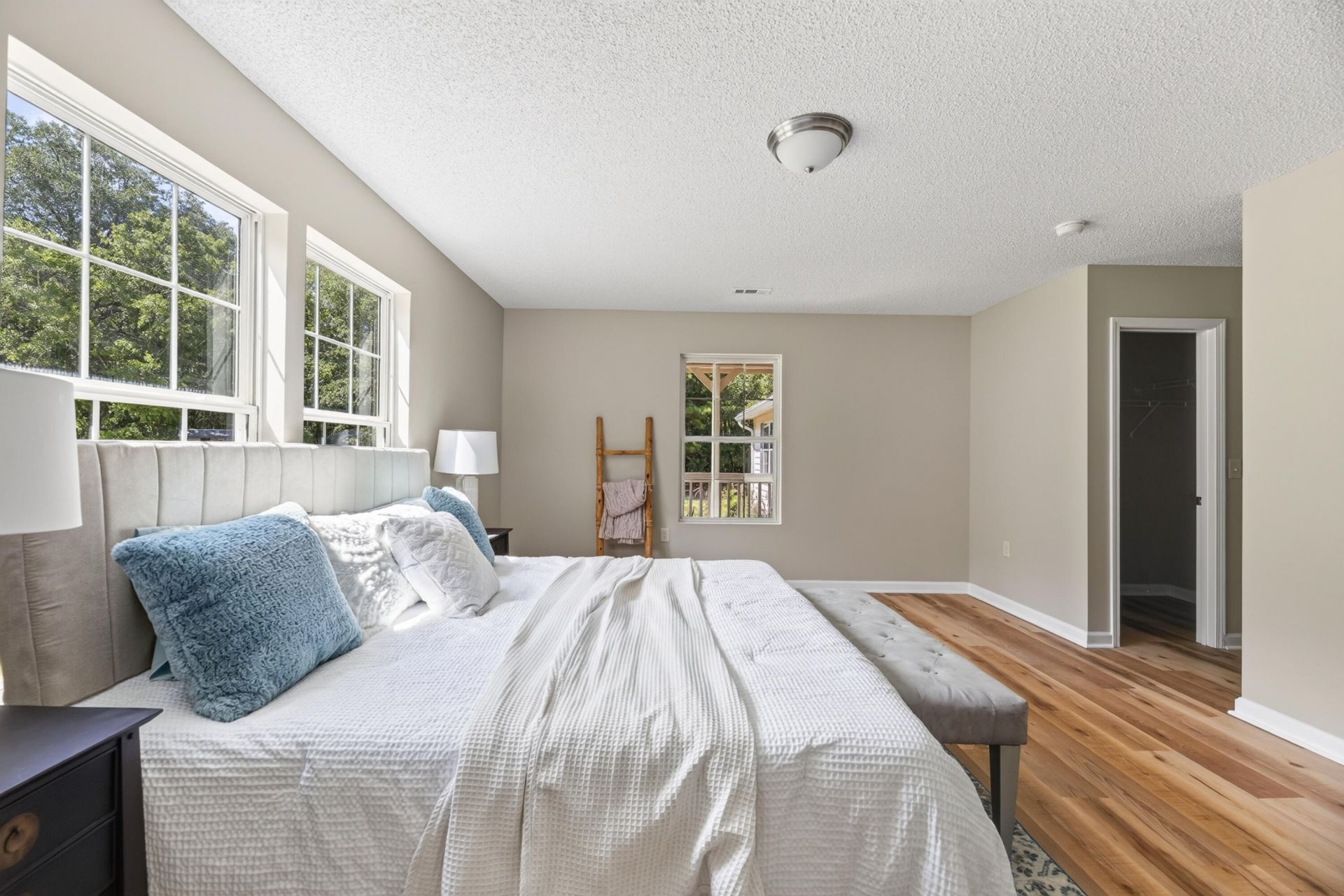 6792 Columbia Road Photo 24