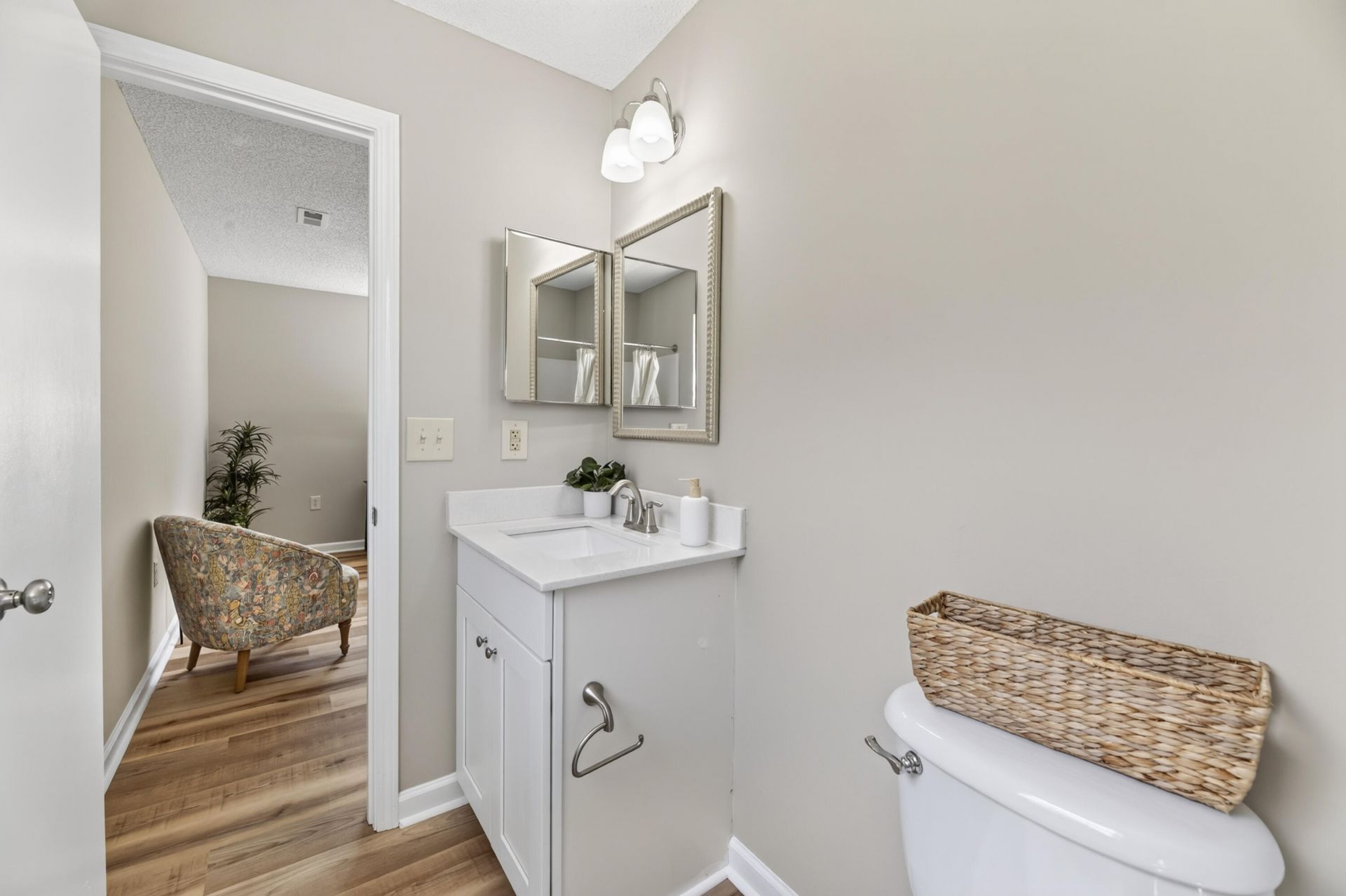 6792 Columbia Road Photo 26