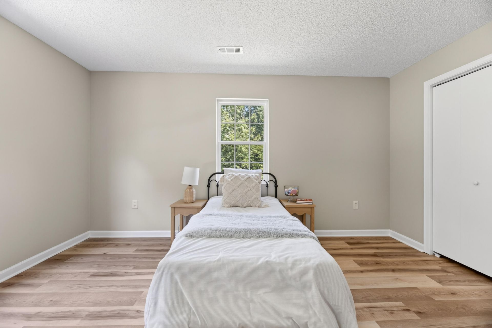 6792 Columbia Road Photo 35