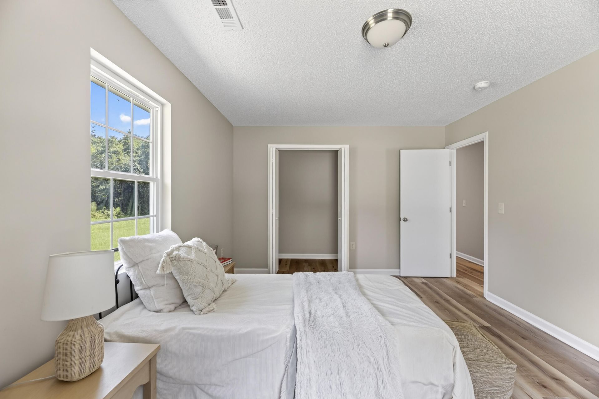6792 Columbia Road Photo 36