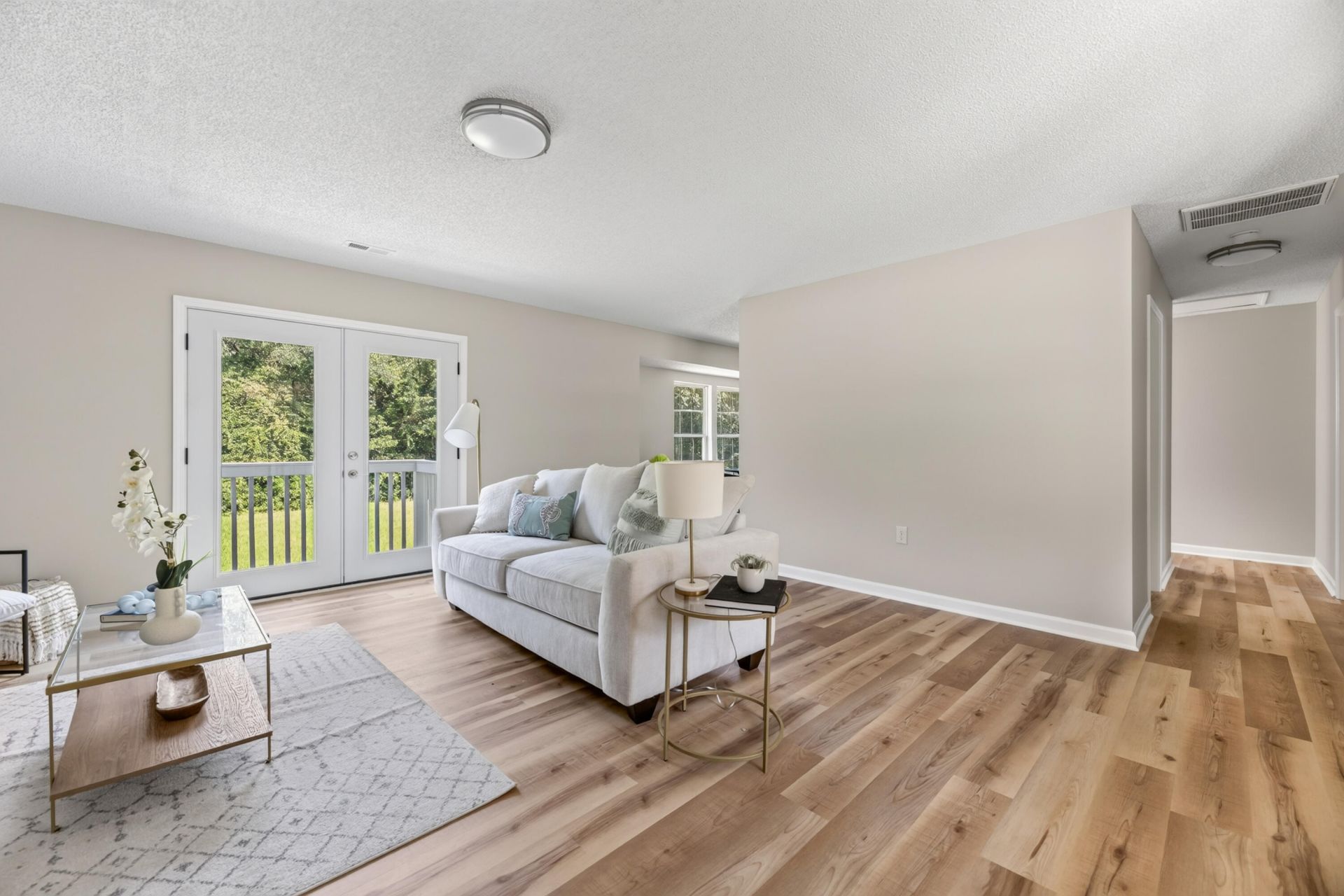 6792 Columbia Road Photo 4