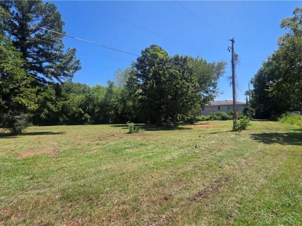 1301 E 8th Street , Russellville, AR 72801