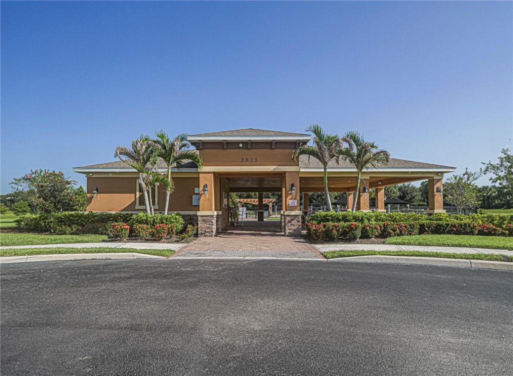 2155 Crowned Eagle Circle Sw, Vero Beach, FL 32962 Photo