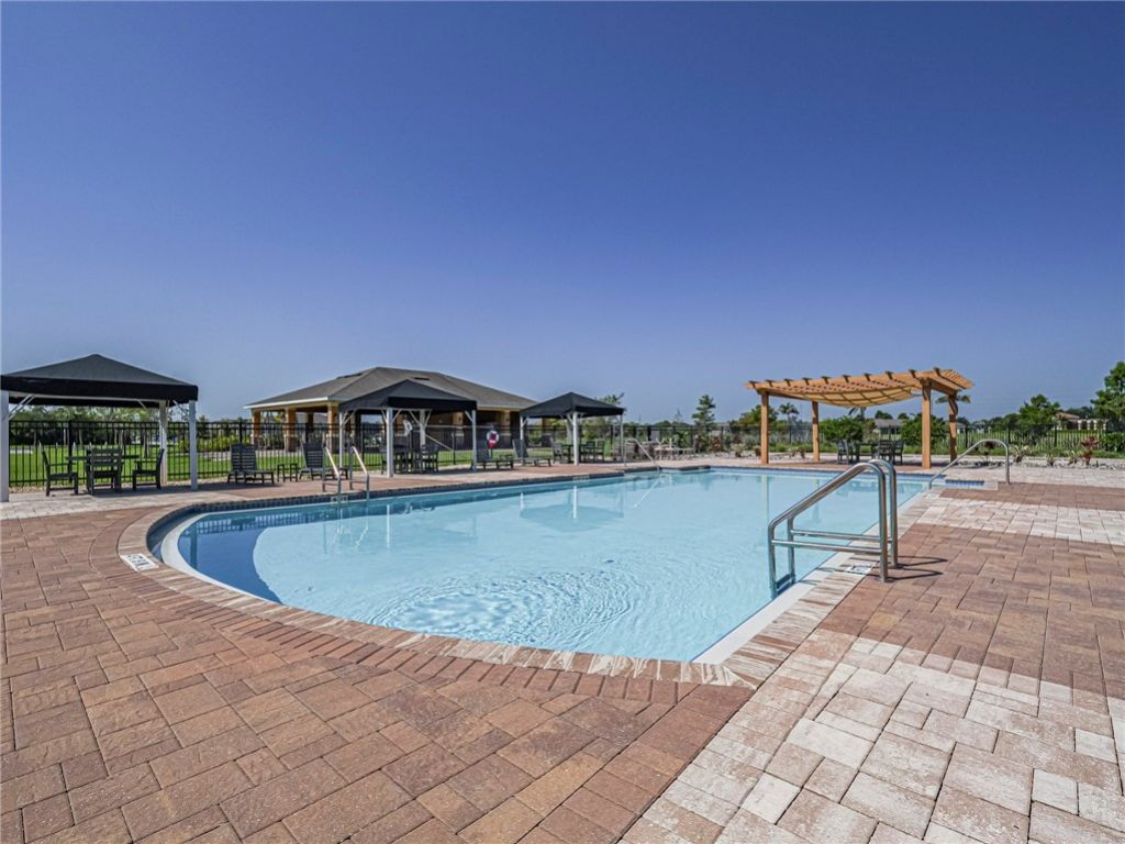 2155 Crowned Eagle Circle Sw, Vero Beach, FL 32962 Photo