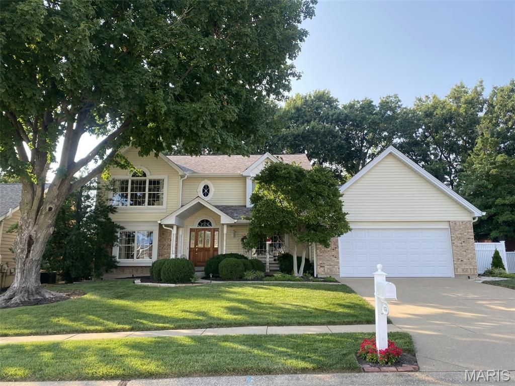1551 Country Bend Drive, Saint Charles, MO 63303 Main Photo