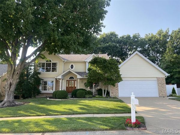1551 Country Bend Drive , St Charles, MO 63303