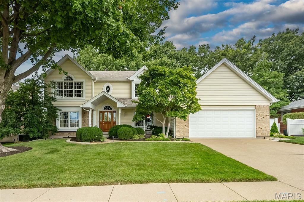 1551 Country Bend Drive, Saint Charles, MO 63303 Main Photo