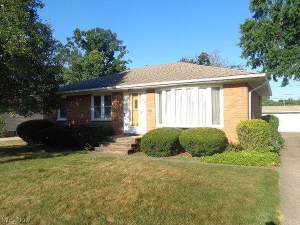 7308 Mayberry Drive , Parma, OH 44130