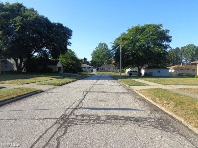 7308 Mayberry Drive, Parma, OH 44130 Photo 24