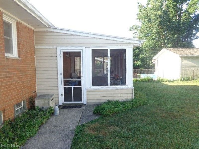 7308 Mayberry Drive, Parma, OH 44130 Photo 4
