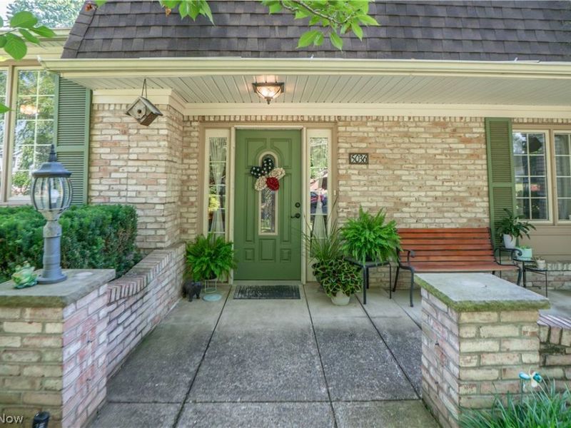 5036 Parkhaven Avenue NE, Canton, OH 44705 Photo 3